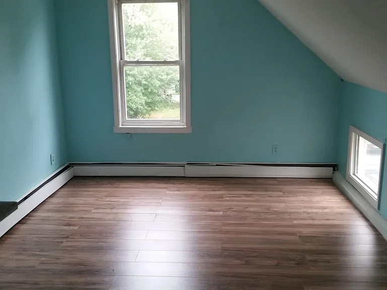 121 Daboll St #5 — Photo 3