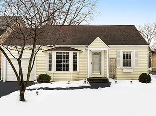 136 Oak Ave, Wood Dale, IL 60191