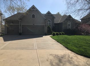 15521 Howe St, Overland Park, KS 66224