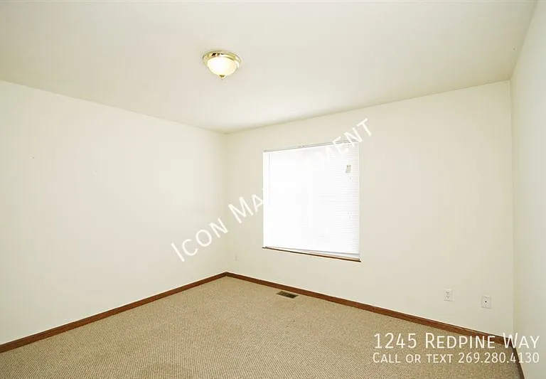1245 Redpine Way — Photo 10