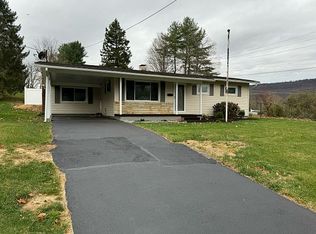 84 Central Ave, Romney, WV 26757