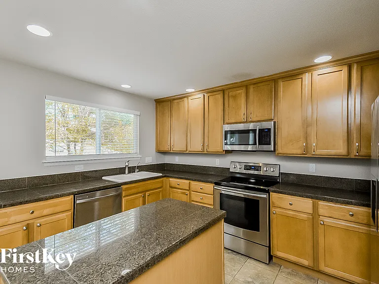 8308 Brook Valley Dr — Photo 8