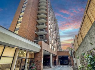 47 Saint Clair Ave W #1002, Toronto, ON M4V3A5