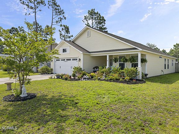 3rd image of 4521 Pinewood Village Drive SE