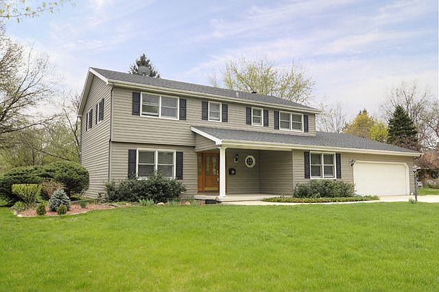 2nd image of 198 Longfellow Dr