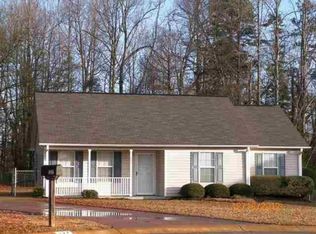 127 Wild Berry Ct, Boiling Springs, SC 29316