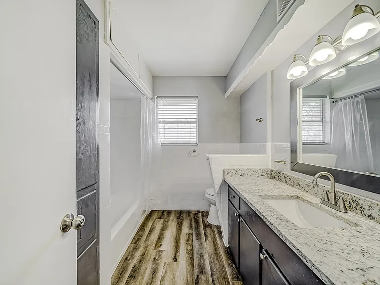 Oak Forest Dr — Photo 9