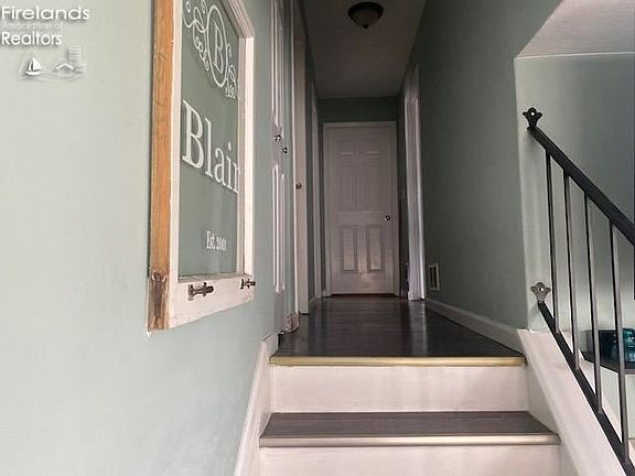 4th image of 415 Birchwood Dr