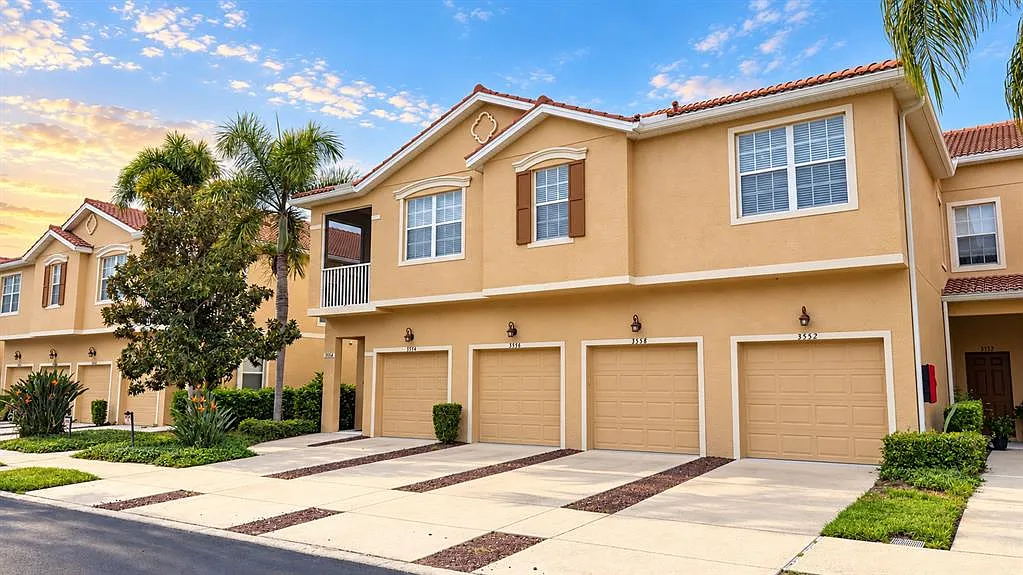 2 bed, 2.0 bath, 1036 sqft, $1,650 — Photo 1