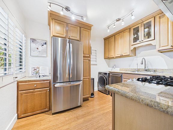 4th image of 500 Glenwood Cir APT 123