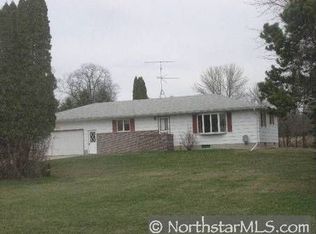 8778 160th St, Glencoe, MN 55336