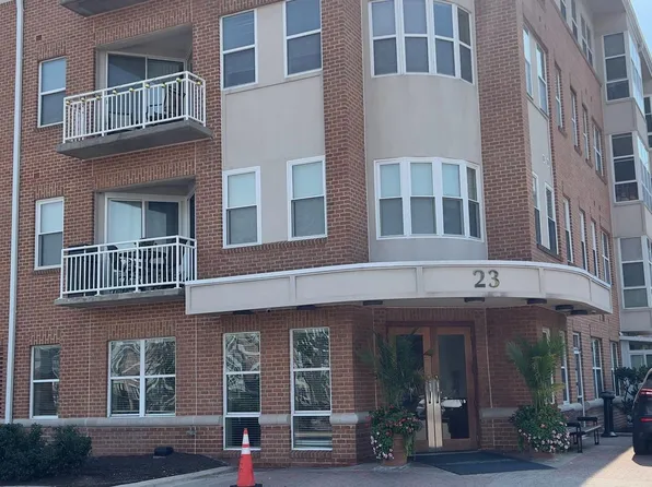 23 Pierside Dr Unit 407, Baltimore, MD 21230