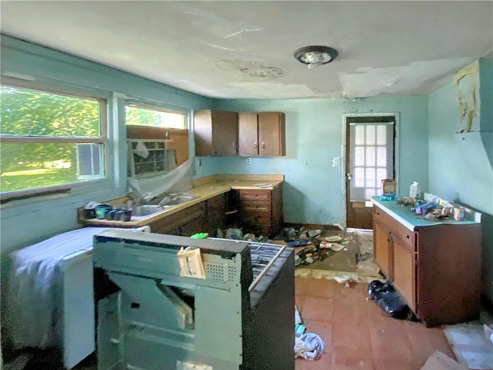 400 Dewey St, Veedersburg, IN 47987 MLS 21878596 Zillow