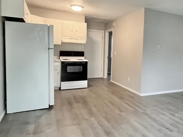 428 S Chanute St #2, Rantoul, IL 61866