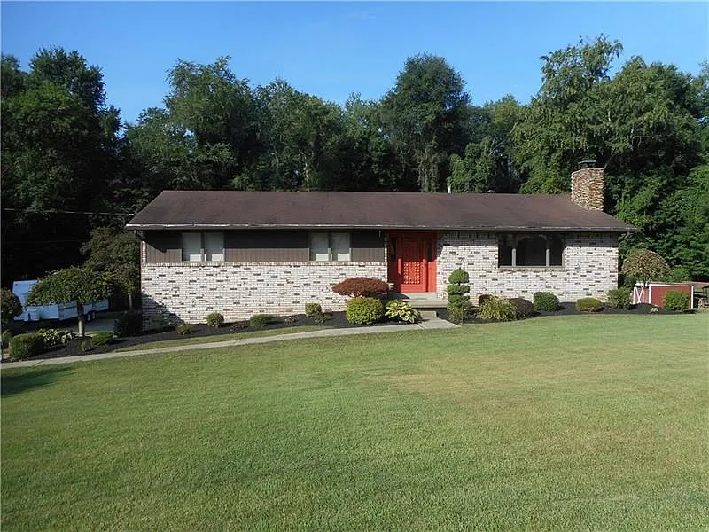 1425 Decker St photo 1