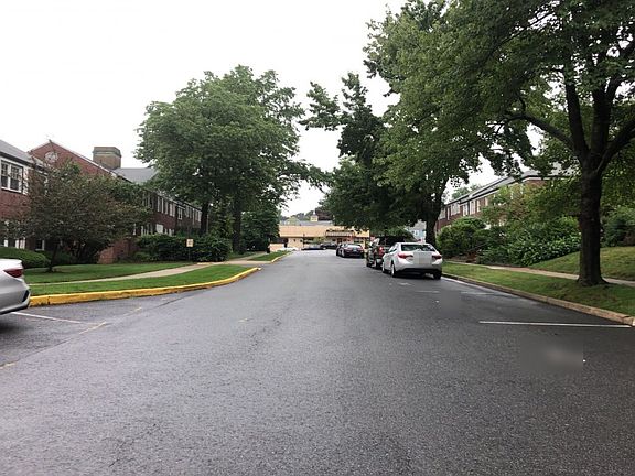 5th image of 14 Green Acres Dr APT 50