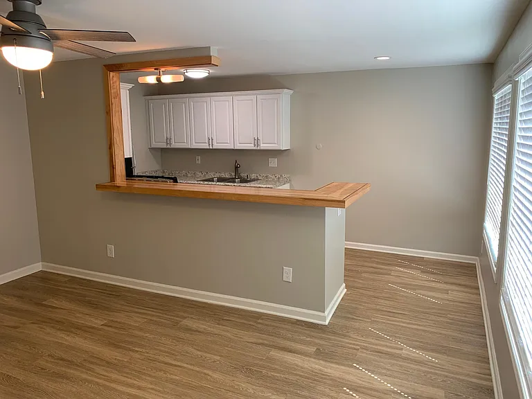 4146 Swift Ave #3 — Photo 2