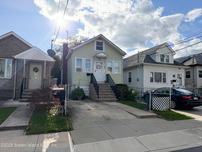 32 Glover St, Staten Island, NY, 10308