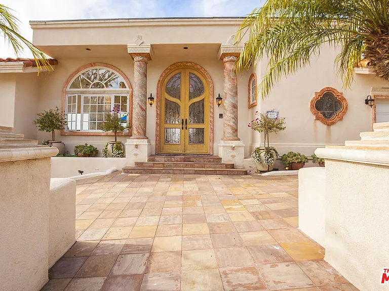 7350 Brodiaea Way — Photo 3