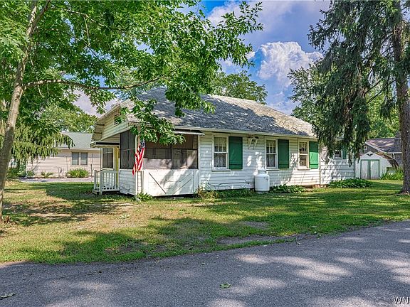 2nd image of 3280 Orchard Pl