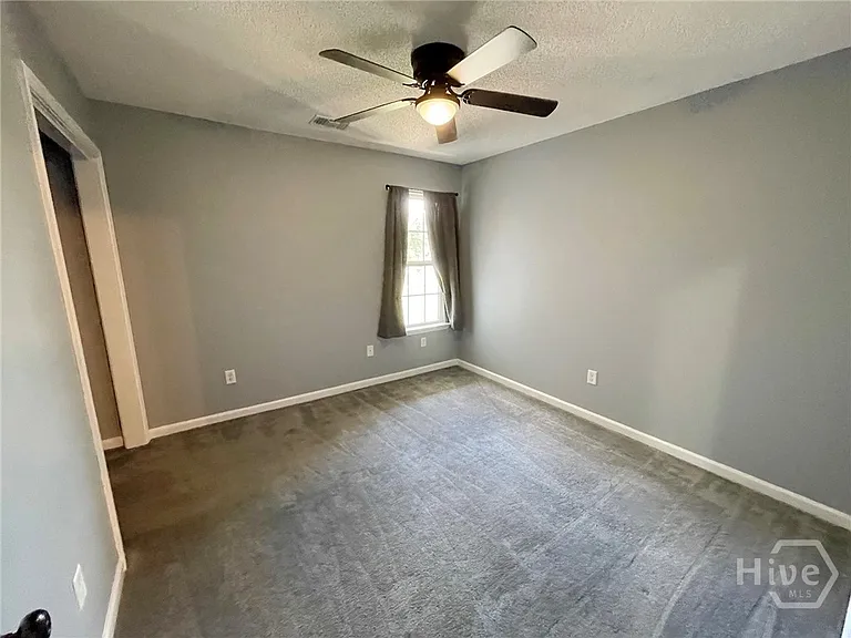 119 Mustang Dr — Photo 27