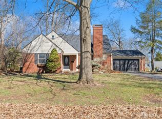 141 Napoleon Dr, Dayton, OH 45429