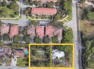 4517 Pine Tree Dr, Delray Beach, FL 33445