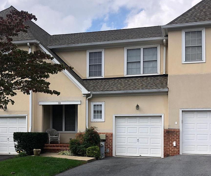 2nd image of 118 Old Plantation Way #118