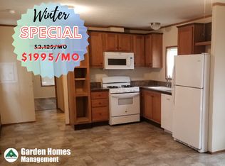 105 Bayberry Ln, Danbury, CT 06811