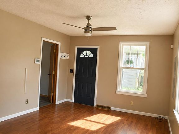 5th image of 467 Earls Branch Rd