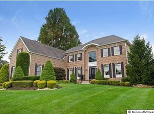 31 Whirlaway Dr, Tinton Falls, NJ 07724