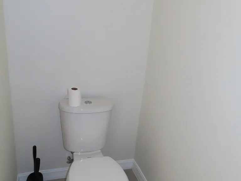 1537 Discovery St — Photo 11