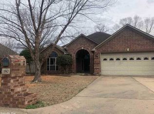 180 Deauville Dr, Maumelle, AR 72113