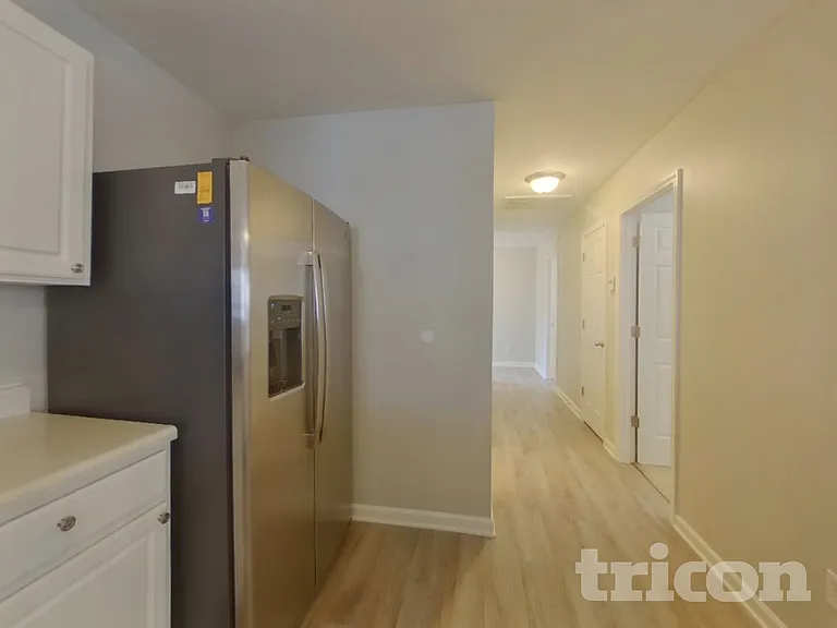 226 Blazer Dr — Photo 7