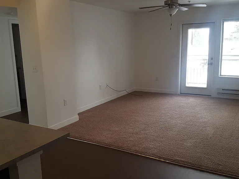 155 Everett Ln — Photo 8