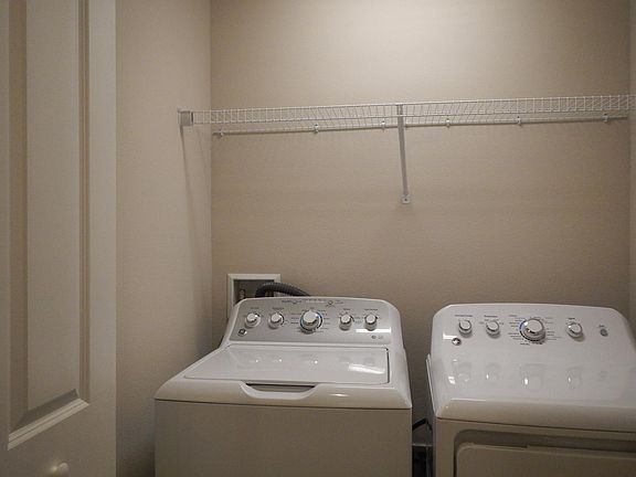 4th image of 1043 La Mirada Ct