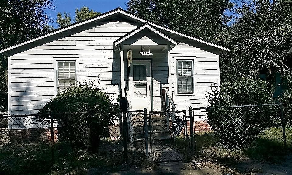 1st image of 3314 Kraft Ave