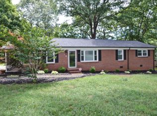 601 S Cedar Ave, Newton, NC 28658