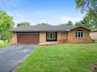 2567 E Riverview Dr, Kankakee, IL 60901