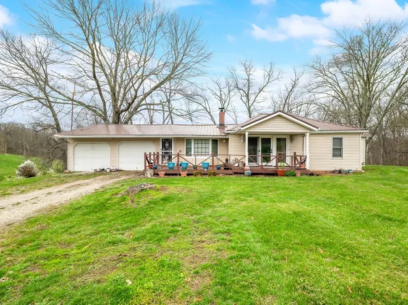 10890 E Main St, Owensburg, IN 47453