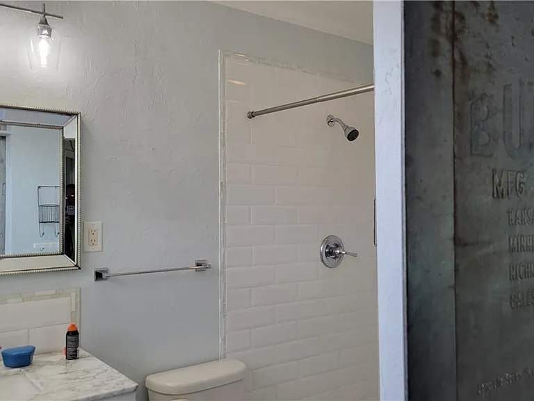 1403 Davis Dr — Photo 21