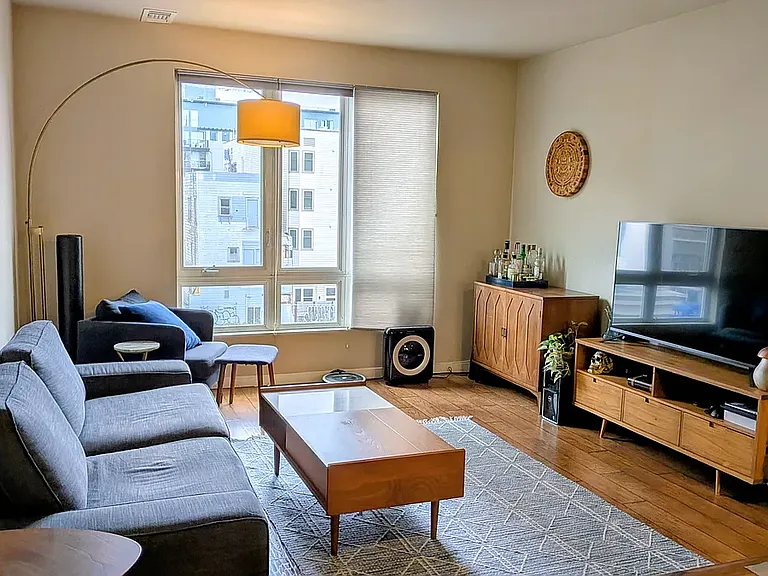 1511 Jefferson St #205 — Photo 7