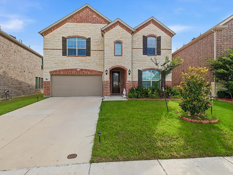 8309 Gray Squirrel Ln — Photo 2