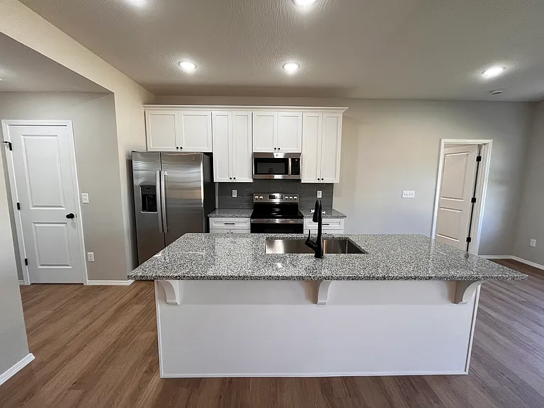 3337 W McCanse St — Photo 10