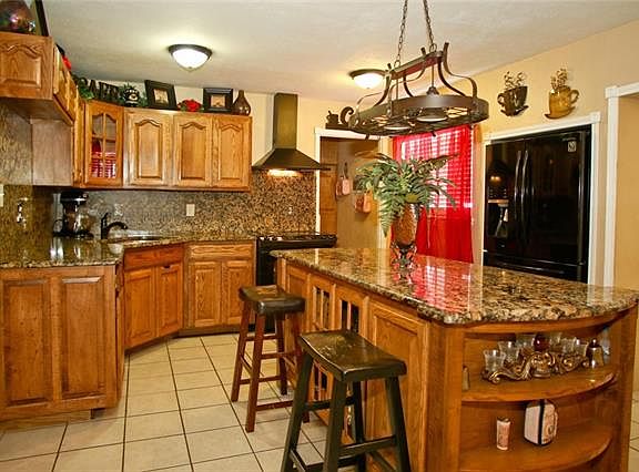 5th image of 7854 Hollyberry Ct