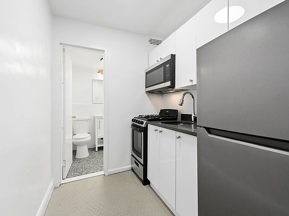 2nd image of 320 W 22nd St APT C