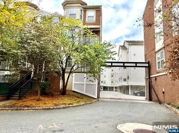 201 DEY Street #126, Harrison, NJ 07029