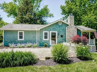 40 E Old Powell Rd, Powell, OH 43065