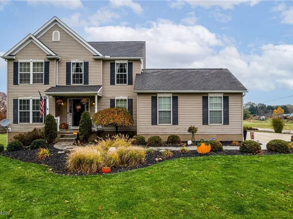 13014 Duquette Ave NE, Hartville, OH 44632