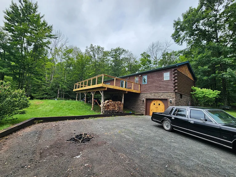 111 Edelweiss Rd #1 — Photo 2